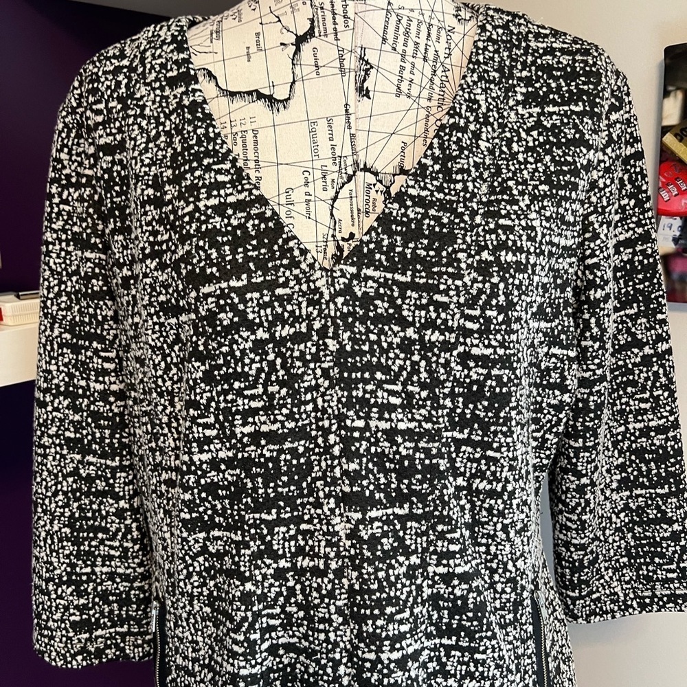 Lane Bryant Plus Size Long Sleeve Dress - Picture 2 of 9